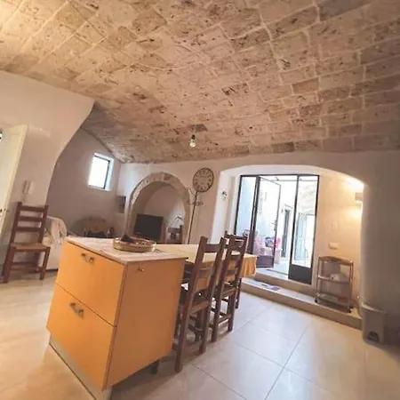 Holiday home Casa Pomona Nel Centro Storico Corigliano d'Otranto